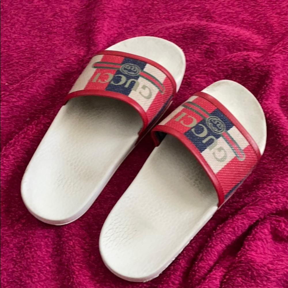 GUCCI slides